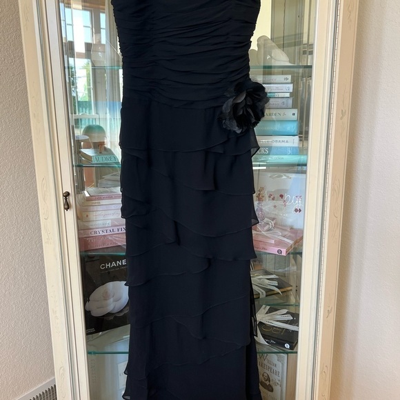 Paris 100% Silk Tiered Dress Size 4